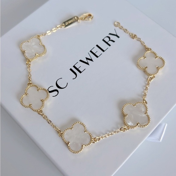 Clover Bracelet Mother of Pearl 14k Gold Plated Luxury Bracelet - Picture 4 of 11